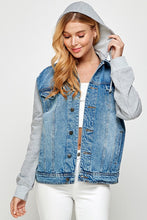 Load image into Gallery viewer, Women's Denim  Jacket with Fleece Hoodies