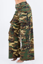 Load image into Gallery viewer, Utility Cargo Pants in Camo