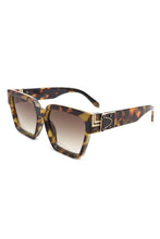 Load image into Gallery viewer, Square Retro Vintage Designer Fashion Sunglasses
