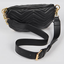 Load image into Gallery viewer, Chain n’ Quilted Crossbody Bag
