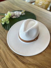 Load image into Gallery viewer, Wide Brim Panama Hat
