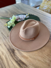 Load image into Gallery viewer, Wide Brim Panama Hat
