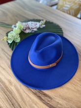 Load image into Gallery viewer, Wide Brim Panama Hat
